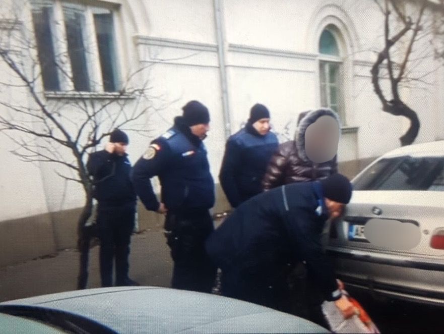 Arad: Țigări de contrabandă, confiscate de către jandarmi în centrul Aradului