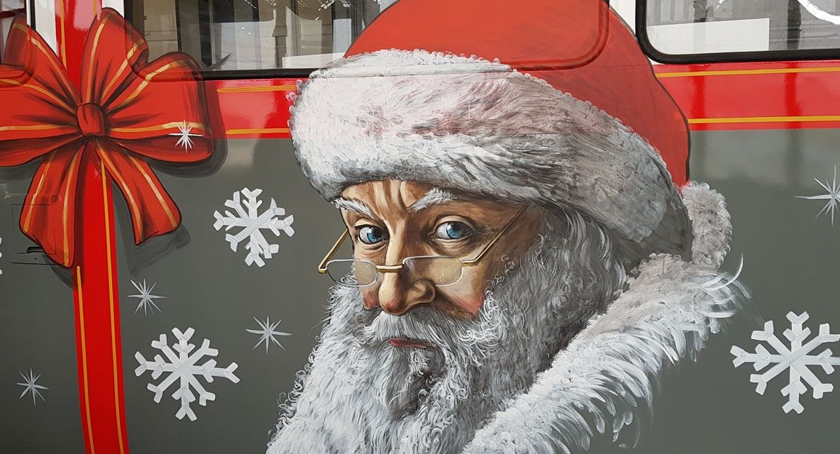 Arad: Tramvaiul lui Moș Crăciun intră în circulație, prin Arad, pe data de 5 decembrie. Pe unde merge