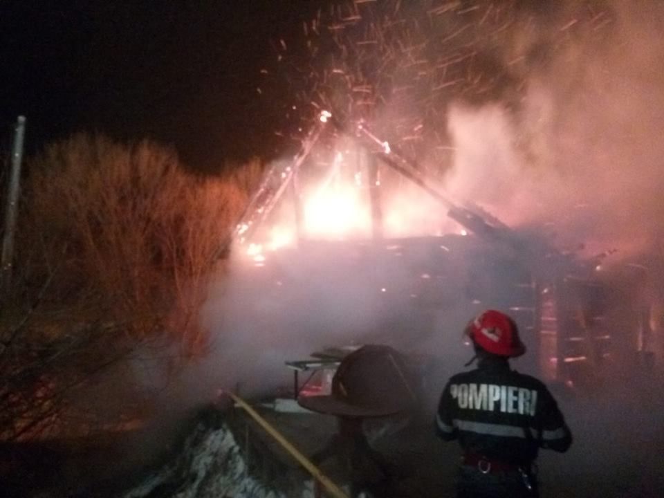 Arad: Apel al pompierilor: verificați instalațiile de încălzire. Aproape toate incendiile din acest an din Arad au avut ca și cauză acest fel de probleme