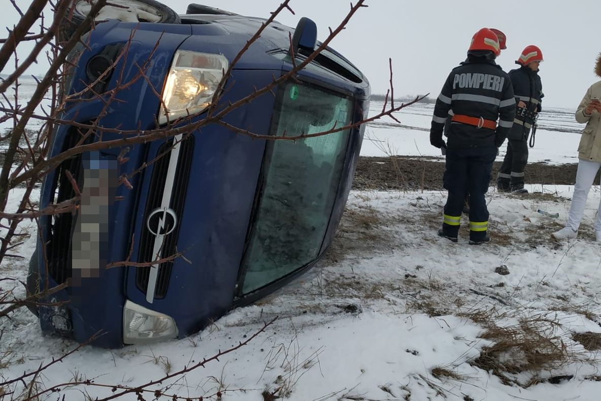 Arad: Într-o perioadă cu accidente în continuu, pompierii din Arad au avut parte de o cerere mai puțin obișnuită și chiar nepotrivită din partea a două femei
