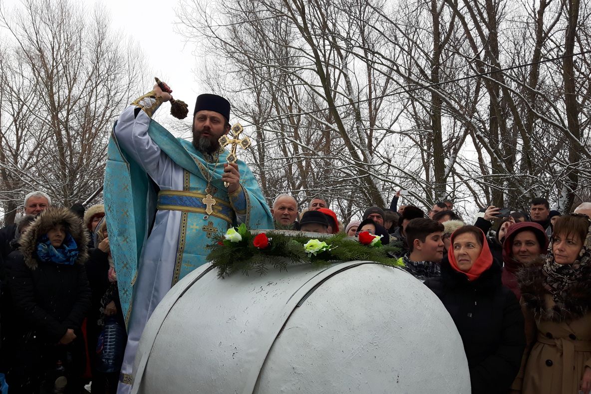 Arad: Slujbă specială de Bobotează, la cea mai veche mănăstire cu viaţă monahală neîntreruptă din România, Hodoș-Bodrog, aflată în judeţul Arad