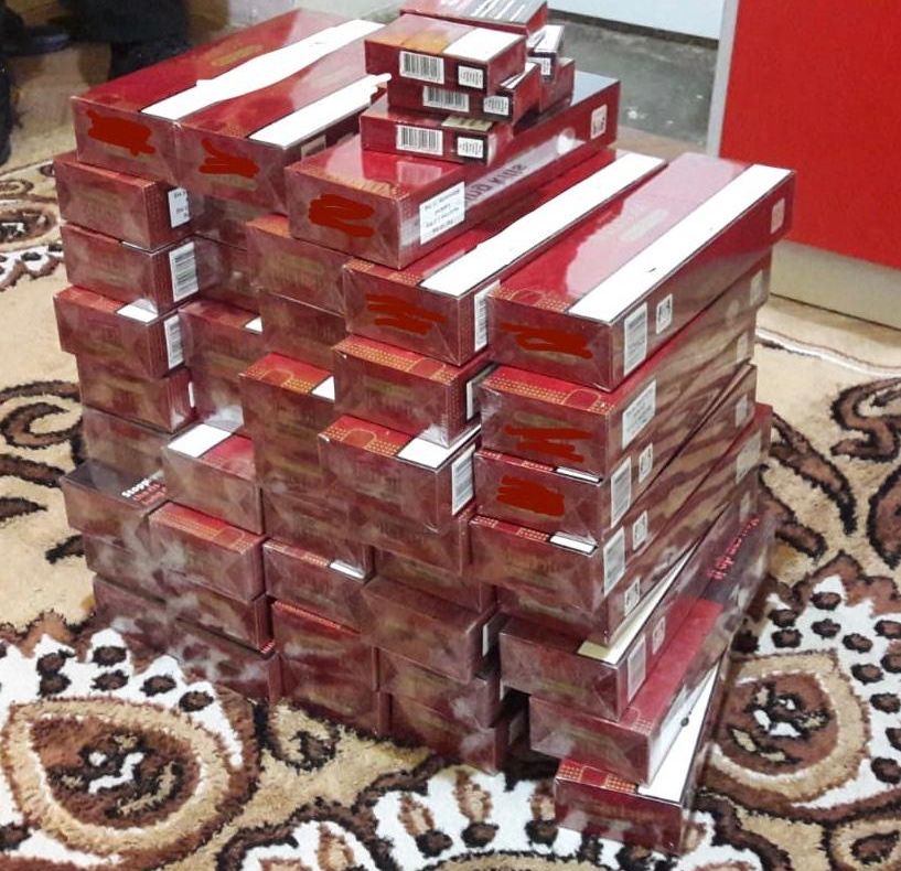 Arad: Peste 20.000 de țigări de contrabandă, confiscate de către polițiștii din Arad