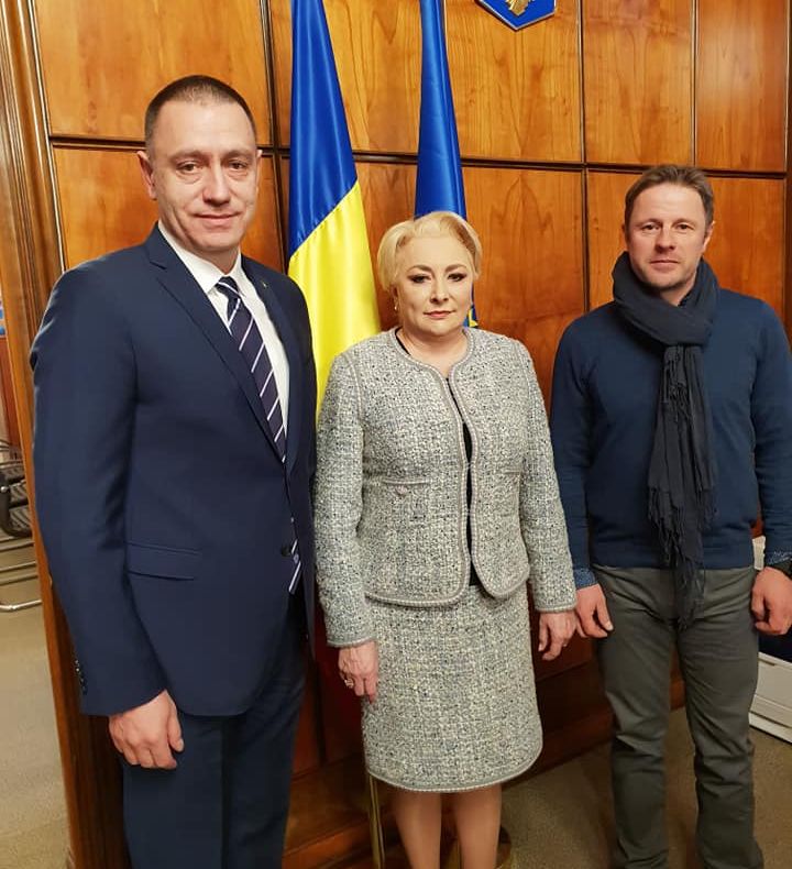 Arad: Unul dintre cei mai cunoscuți alpiniști români, Torok Zsolt, din Arad, primit la Palatul Victoria de către prim-ministrul Viorica Dăncilă