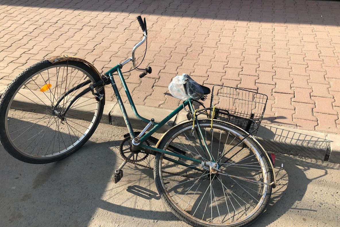 Arad: Biciclist de 77 de ani, lovit de o mașină, în municipiul Arad