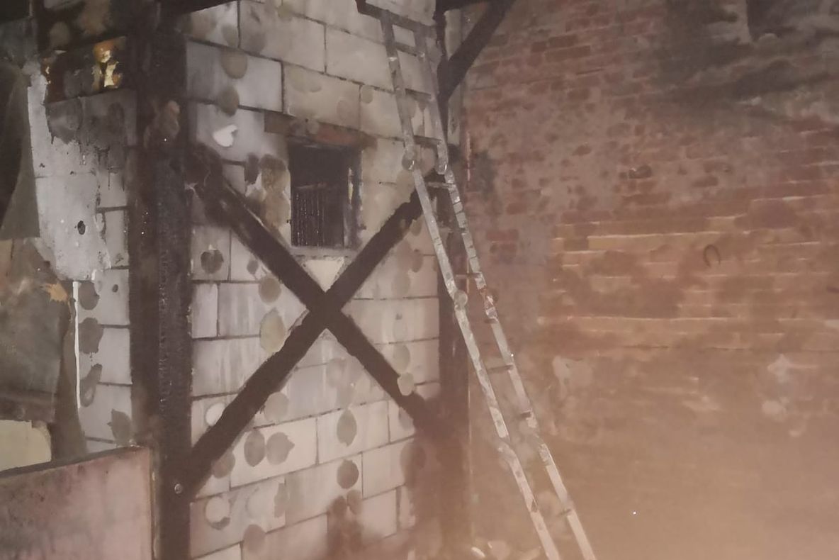 Arad: Circa 40 de pacienți a unui spital TBC din județul Arad, evacuați din cauza unui puternic incendiu