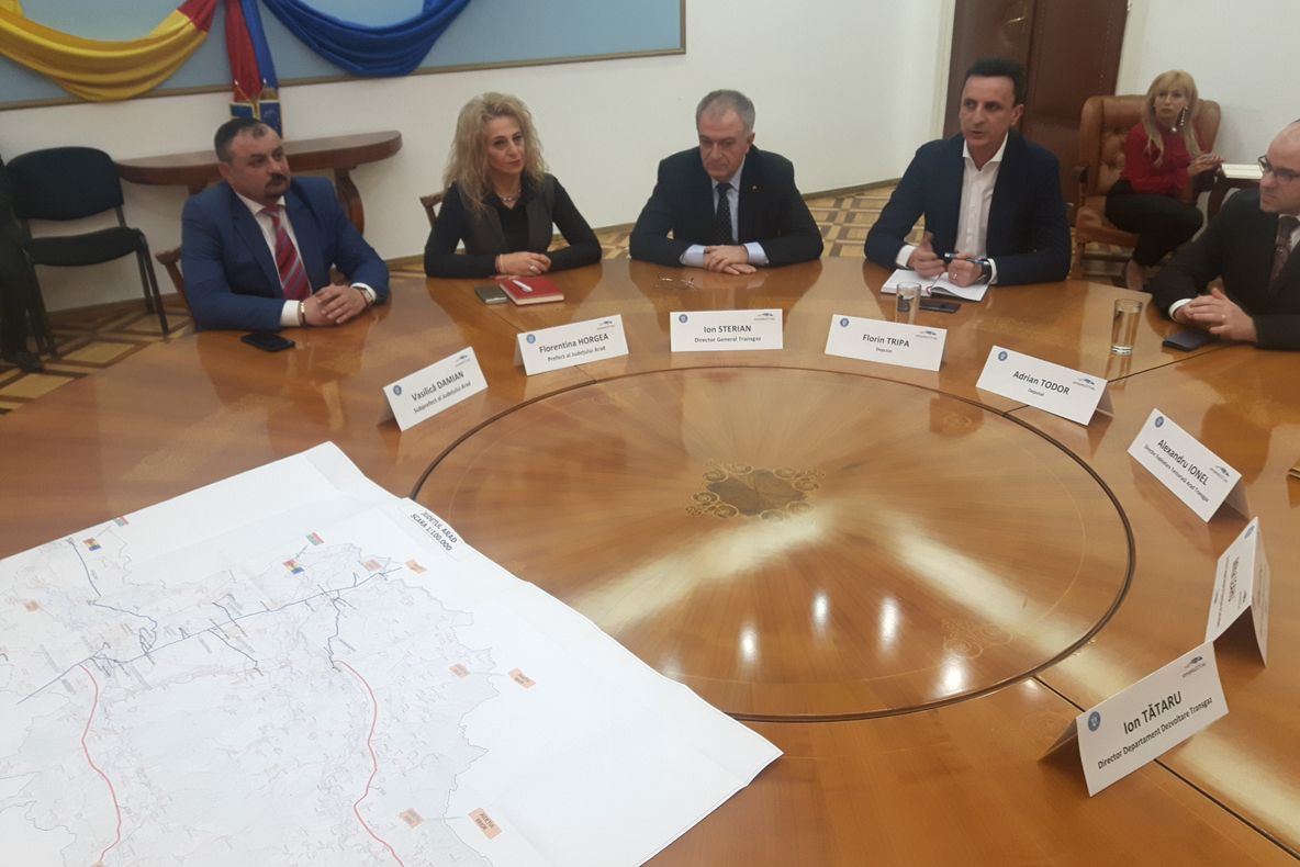 Arad: Primarii din județul Arad cer extindarea rețelei de distribuție a gazelor naturale. Doar cca 20 la sută din populația județului are acces la rețea