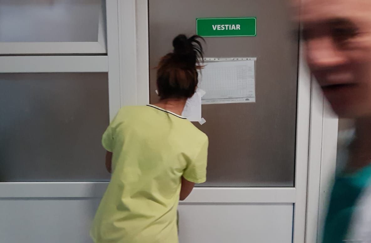 Arad: FOTO VIDEO Spargere și urmăriri ca în filme, la Spitalul Clinic Județean de Urgență Arad