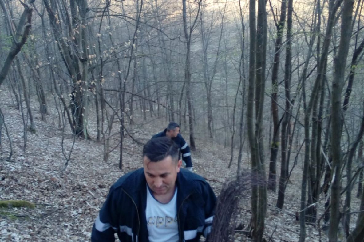 Arad: Incendiu de vegetație uscată pe circa 20 de ha, în Arad. Pompierii s-au luptat cu flăcările 5 ore. Peste 30 de incendii de vegetație uscată, în ultimele 48 de ore