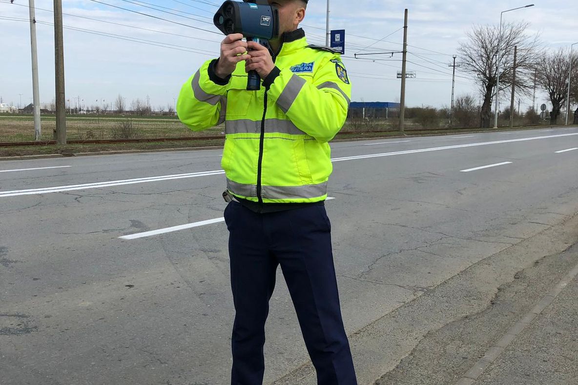 Arad: Circa 1.000 de vitezomani, la "Maratonul vitezei" din Arad. Ce au primit