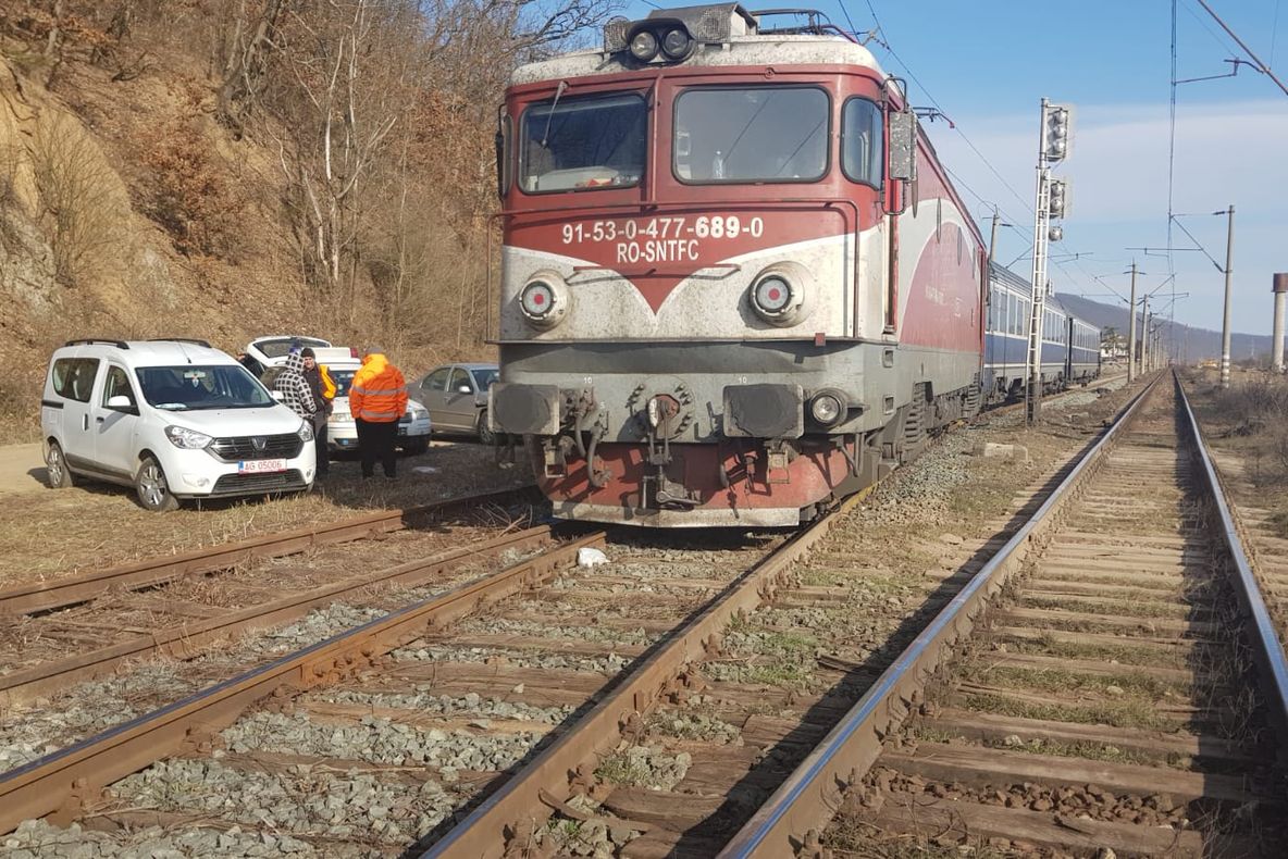 Arad: Circulația pe calea ferată în zona Săvârșin, județul Arad, s-a reluat după circa 4 ore