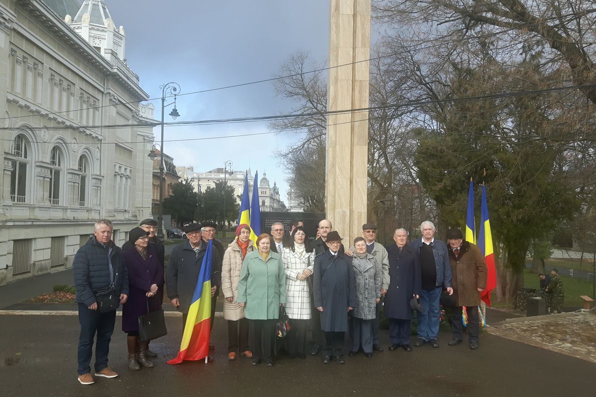 Arad: Victimele totalitarismului comunist, comemorate, sâmbătă, în centrul Aradului. "Tinerii trebuie să știe, să nu cedeze, să fie dârji, să își iubească țara"