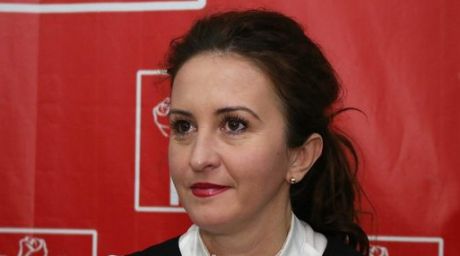 Arad: Ministrul pentru Românii de Pretutindeni, Natalia Intotero, este, joi, la Arad, pentru a lansa campania "Informare acasă. Siguranță în lume"