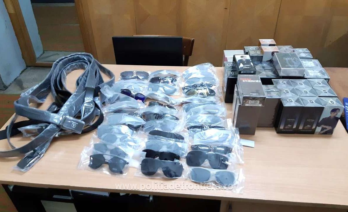 Arad: Bărbat, cercetat după ce voia să ofere cadou câteva zeci de produse contrafăcute
