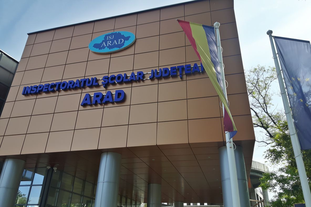 Arad: AUDIO DNA Timișoara a descins și la Inspectoratul Școlar Arad. Ce caută procurorii