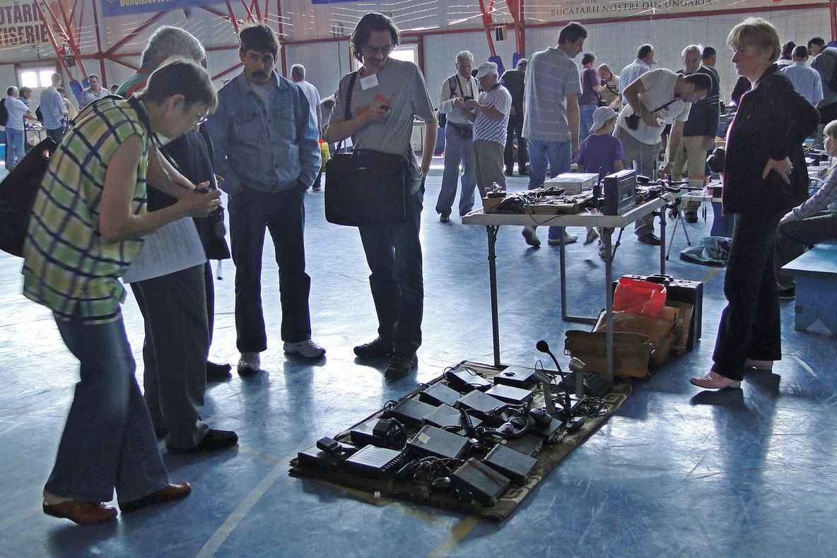 Arad: Câțiva zeci de radioamatori din România și străinătate se adună, sâmbătă, în județul Arad, la 90 de ani de activitate neîntreruptă. Motivele