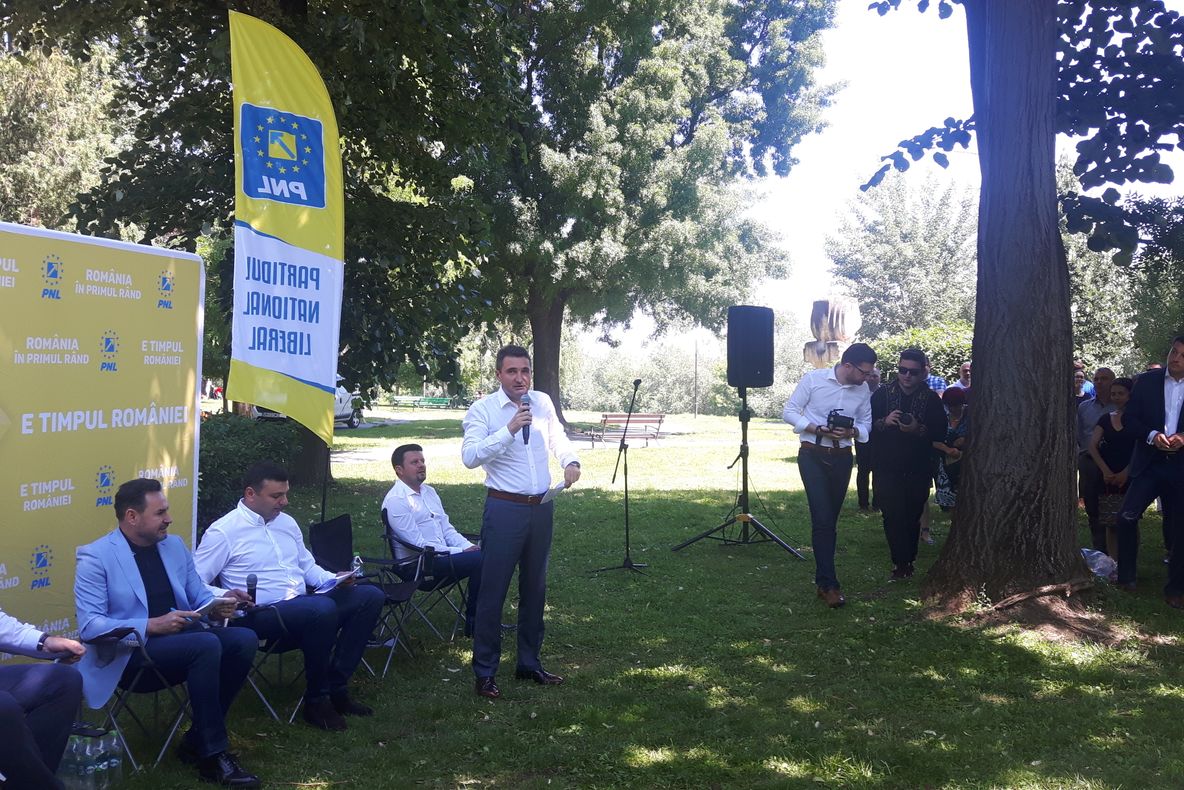 Arad: FOTO VIDEO AUDIO Viceprimarul municipiului Arad, Călin Bibarț, desemnat primar interimar, după plecarea lui Gheorghe Falcă la Bruxelles