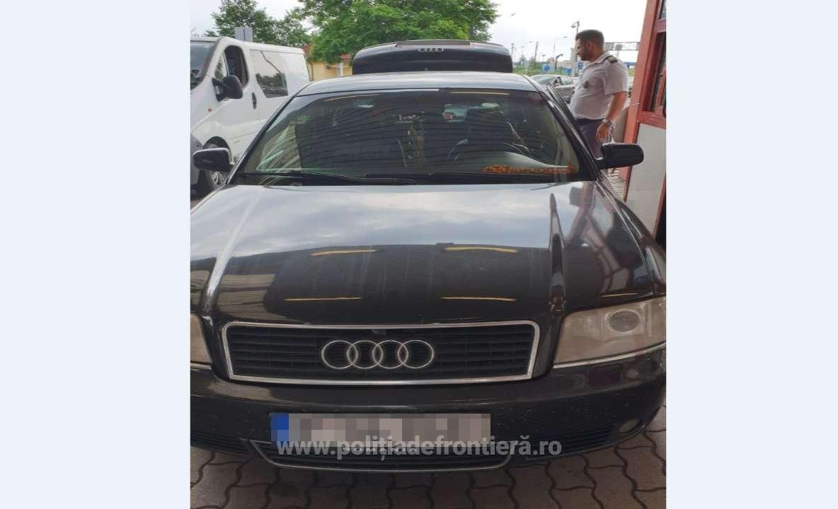 Arad: AUDIO Copil de 10 ani, ascuns sub rochia mamei, pentru a fi scos ilegal din România