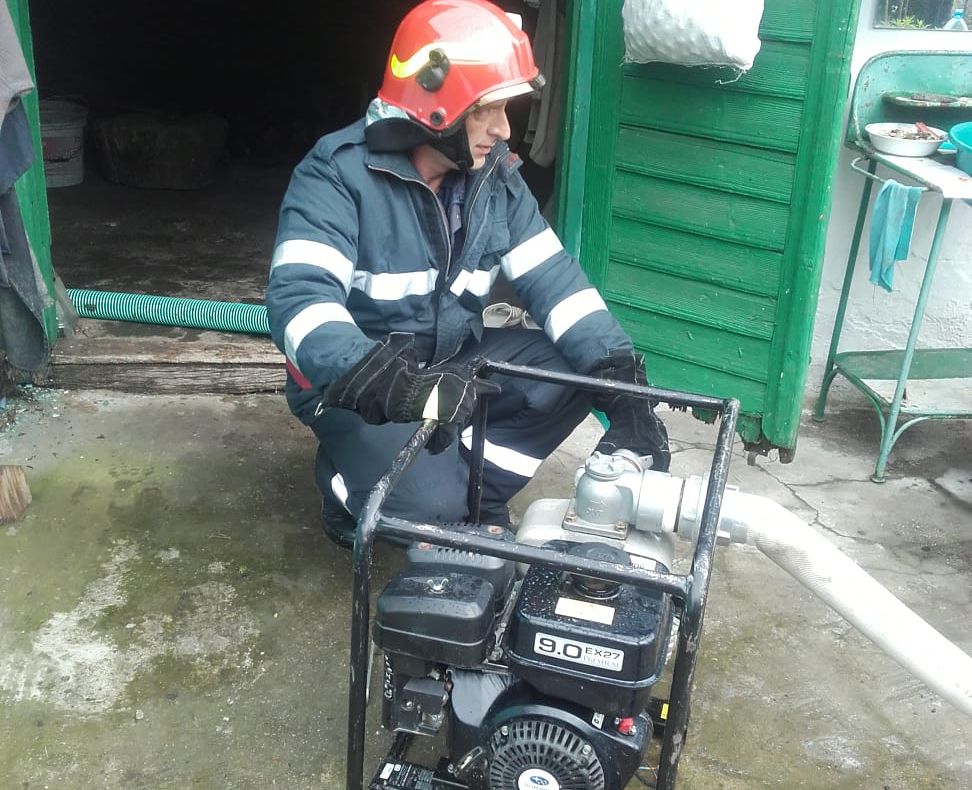 Arad: 2.115.000 lei, pentru 15 comune din județul Arad, afectate de inundațiile din această vară. Cum s-au împărțit banii