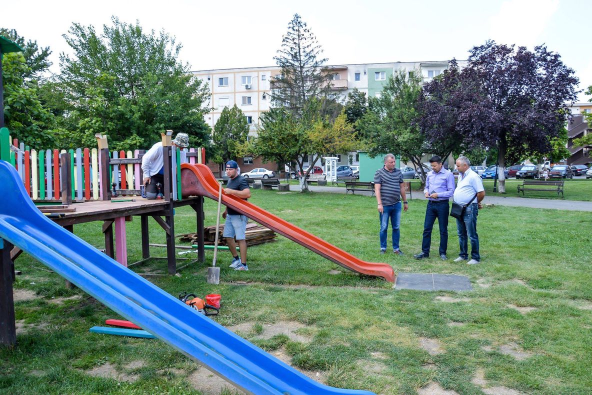 Arad: 64 de locuri de joacă din Arad, reparate cu peste 99.000 lei. Ce se face