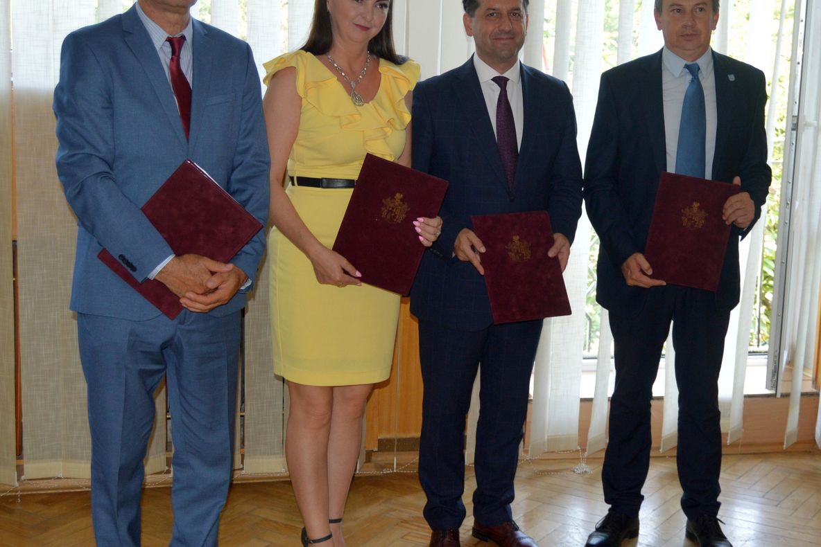 Arad: AUDIO Orașul Pecica, protocol de colaborare cu 1 oraș din Slovacia și 2 din Ungaria, ca să atragă mai multe fonduri europene transfrontaliere