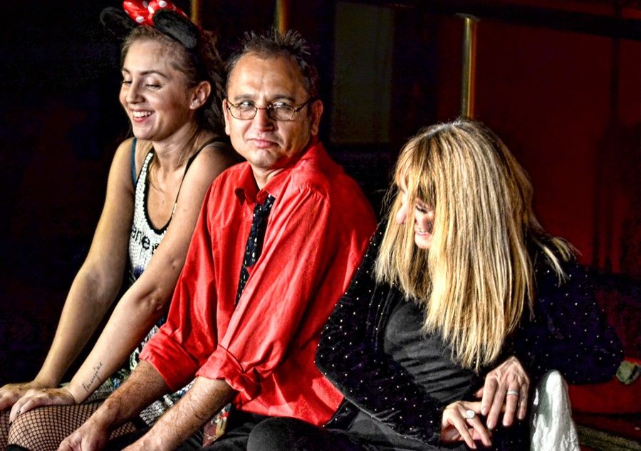 Arad: Comedia "Soț de vânzare", miercuri, la Teatrul de Vară din Arad