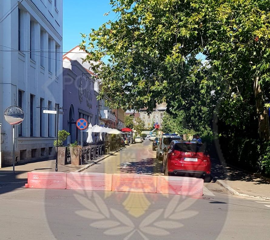 Arad: Circulația mașinilor, interzisă pe strada 1 Decembrie din centrul municipiului Arad. E un prim pas către stradă pietonală