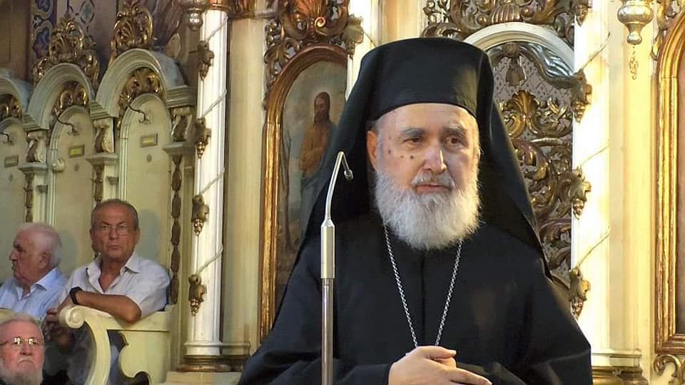 Arad: Înaltpreasfințitul Părinte Arhiepiscop Timotei al Aradului a slujit în biserica copilăriei sale, pentru prima dată în demnitatea de Chiriarh al Aradului