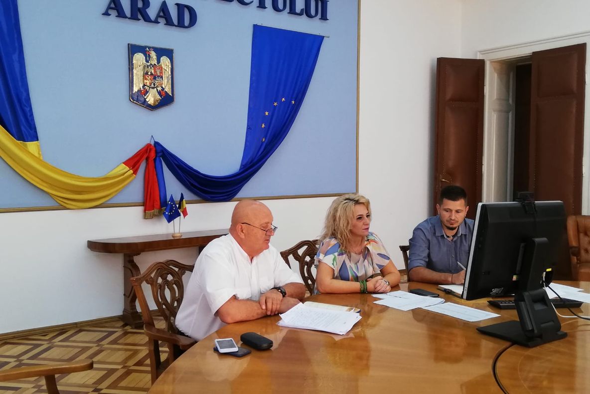 Arad: AUDIO Activitățile sportive și de altă natură în pădure, interzise în tot județul Arad. Plus, covor cu dezinfenctanți pe drumul care ce duce la pădurea de la marginea Aradului. Motivele