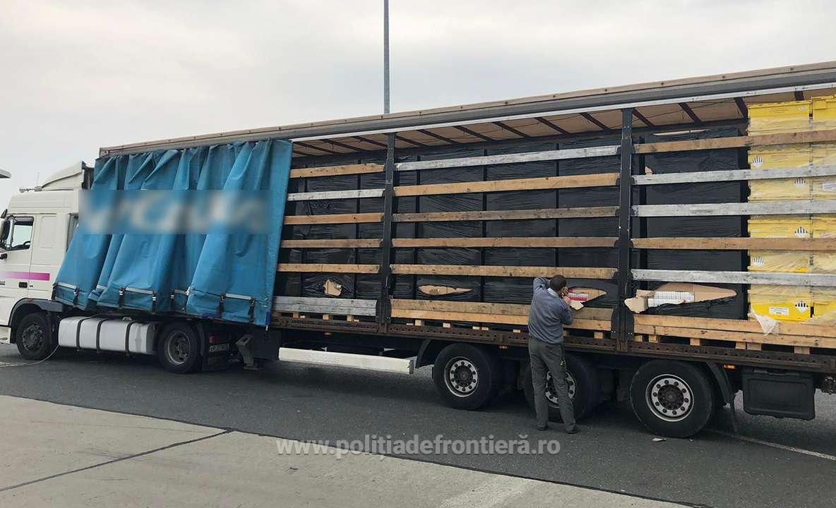 Arad: Șoferul TIR-ului încărcat cu țigări de contrabandă în valoare de cca 5 milioane de lei, arestat preventiv