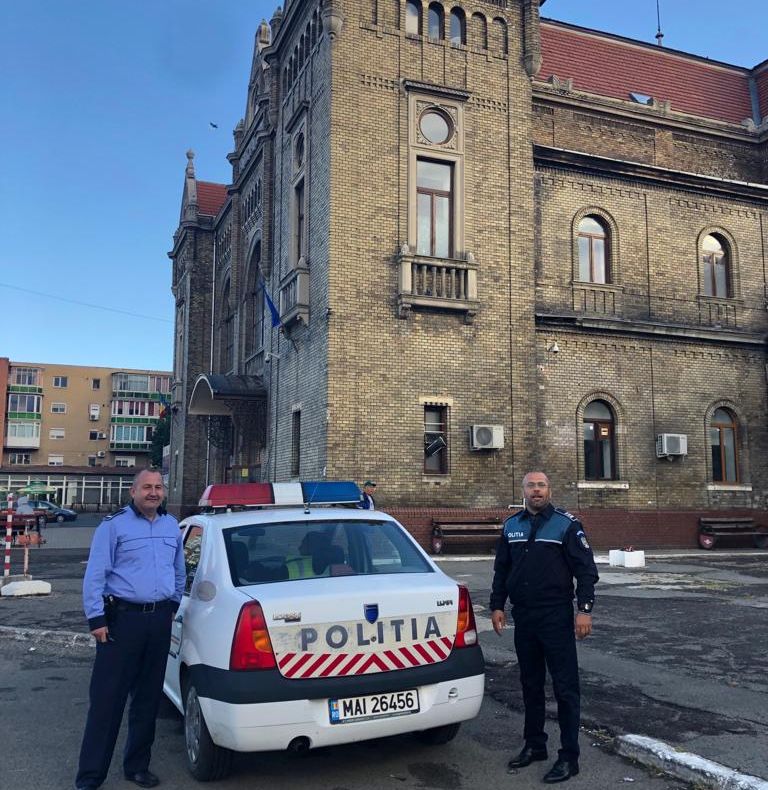 Arad: AUDIO Gările din Arad, la control într-o mega razie a Poliției. Ce au găsit polițiștii