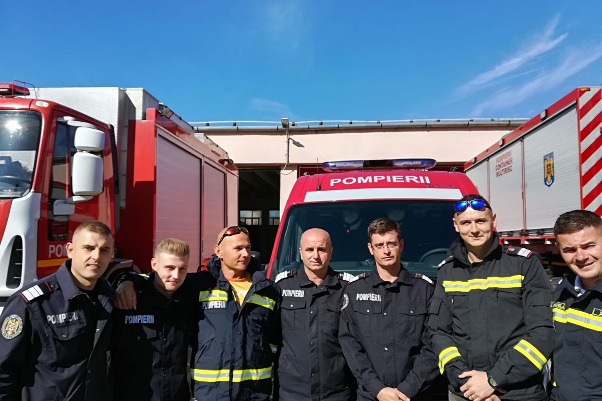 Arad: AUDIO FOTO VIDEO Pompierii din Arad, la defilarea de Ziua NATO. Cea mai mare manifestare aviatică, militară și de securitate din Europa