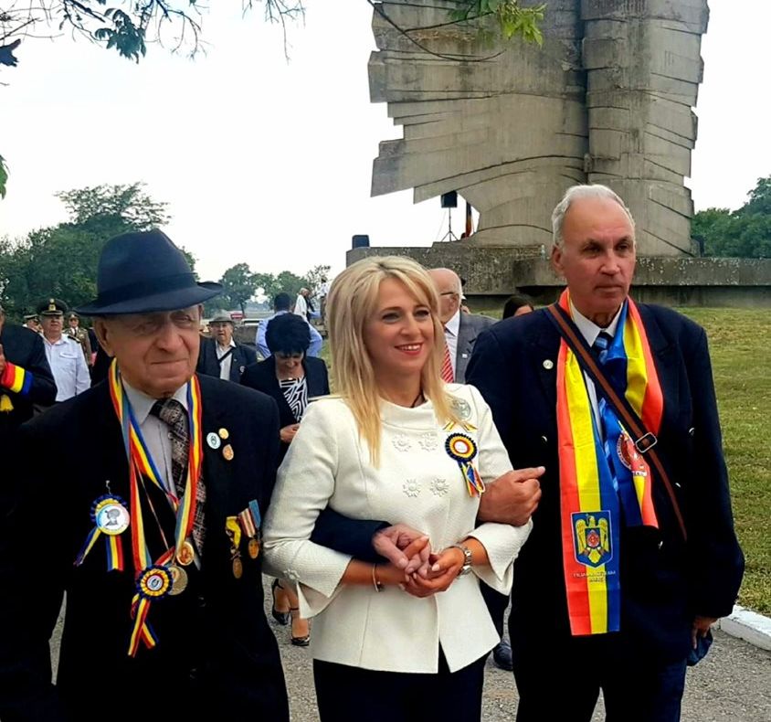 Arad: Cea de-a 75-a comemorare a eroicelor lupte de la Păuliș, cruciale pentru câștigarea războiului și constituirea actualei Românii