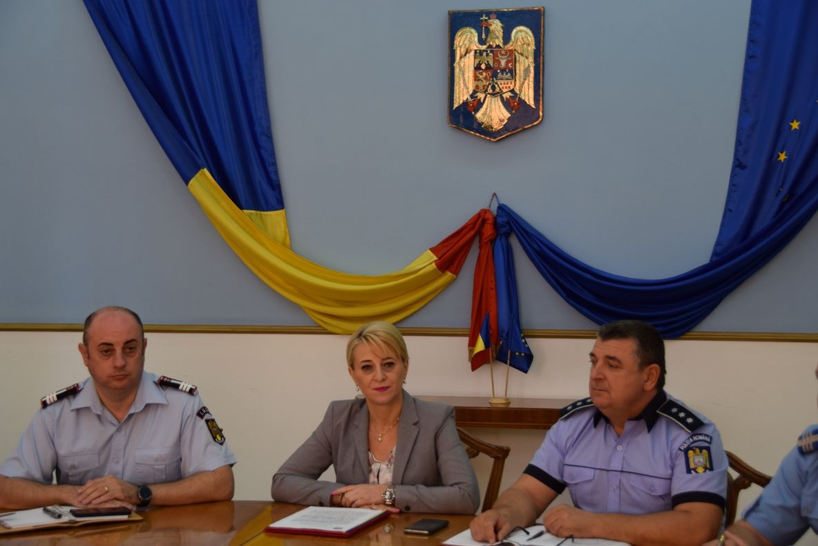 Arad: AUDIO VIDEO Peste 3.000 de elevi din Arad, în campania #10pentrusiguranţă. Reacția tinerilor