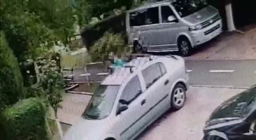 Arad: VIDEO AUDIO A furat un laptop de 3.000 lei și l-a vândut rapid cu 30 de lei. Momentul, surprins de camerele video