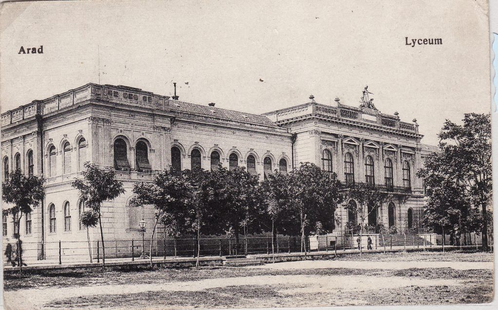 Arad: 146 de ani de la inaugurarea clădirii uneia dintre cele mai cunoscute școli din Arad