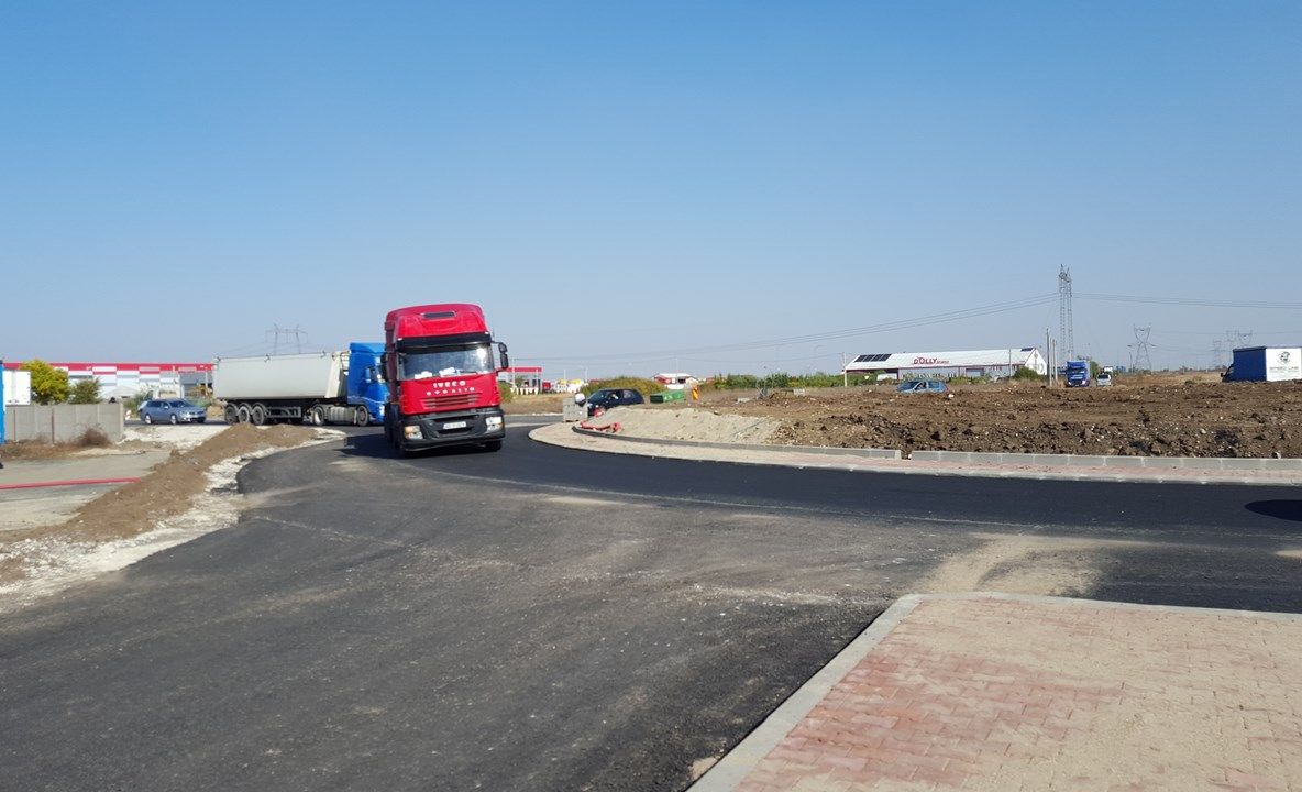 Arad: Lucrările la noua legătură rutieră a Aradului cu centura nord-vest parte din DN7, aproape terminate