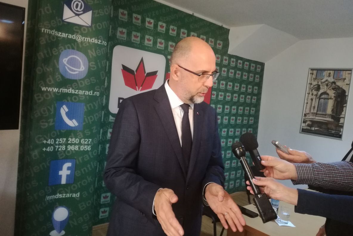 Arad: VIDEO Președintele UDMR, Kelemen Hunor: UDMR susține un Guvern în jurul PNL, pentru că liberalii au inițiat moțiunea