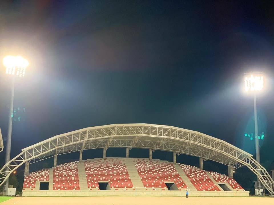 Arad: FOTO AUDIO Momentul în care s-a pornit nocturna stadionului UTA Francisc Neuman din Arad