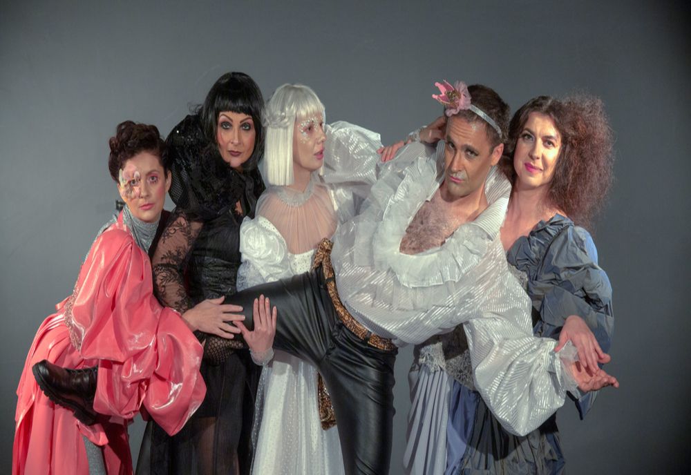 Arad: AUDIO Cea mai nouă premieră a Teatrului din Arad, "Scufița Verde", deschide Fesitvalului Internațional de Teatru Clasic