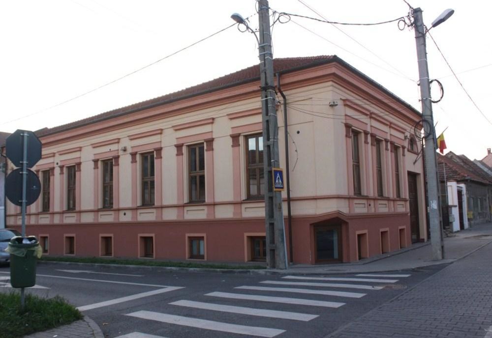 Arad: 207 de ani de la inaugurarea primei școli de învățători în limba română, de pe actualul teritoriu al României. Clădirea și tradiția există încă în Arad