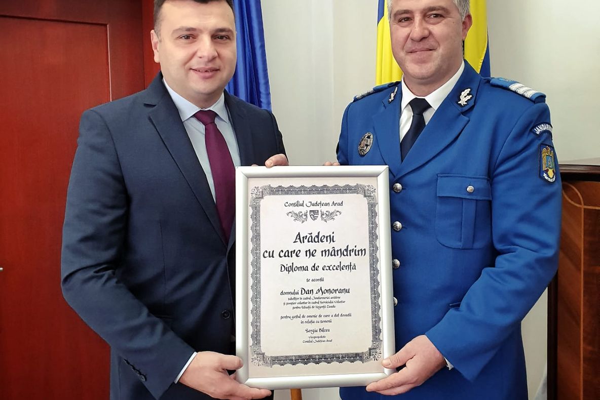 Arad: Diploma "Arădeni cu care ne mândrim" pentru jandarmul Dan Monoranu, "capabil de gesturi care inspiră şi motivează"