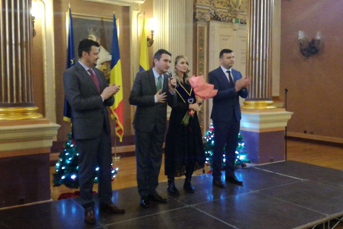 Arad: AUDIO FOTO VIDEO Momentul în care cunoscuta campioană Daniela Dodean-Monteiro devine Cetățean de Onoare al municipiului Arad