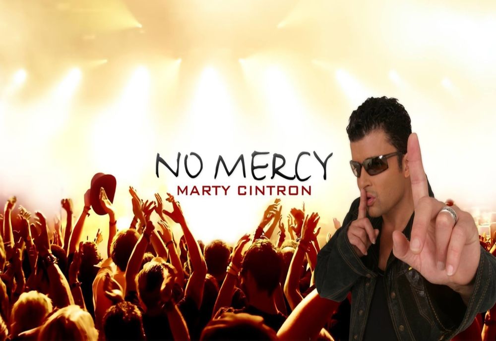 Arad: VIDEO Revelion cu Francesco Napoli și Marty Cintron, de la cunoscuta trupă No Mercy, în centrul Aradului, și un mega-foc de artificii