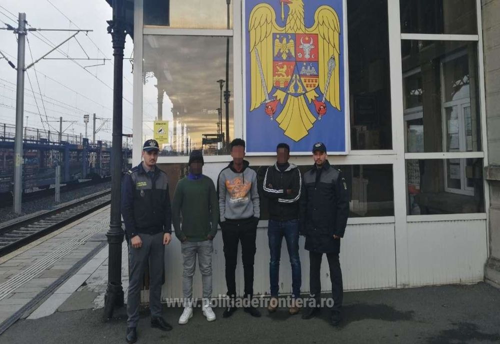 Arad: AUDIO Cinci migranți, descoperiți când încercau să treacă frontiera cu Ungaria, pe jos, chiar pe câmp