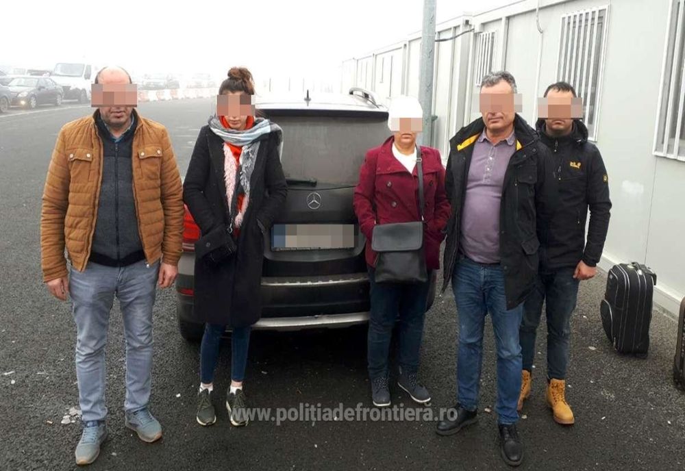 Arad: Acte de identitate false de 8.000 de euro, vehiculate la frontiera de pe autostrada Nădlac-Arad