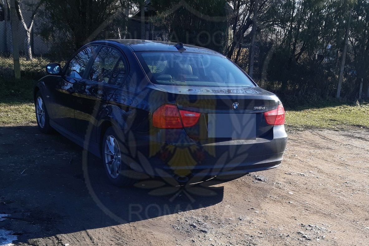 Arad: Crește numărul șoferilor amendați după ce au parcat pe spațiile verzi din municipiul Arad