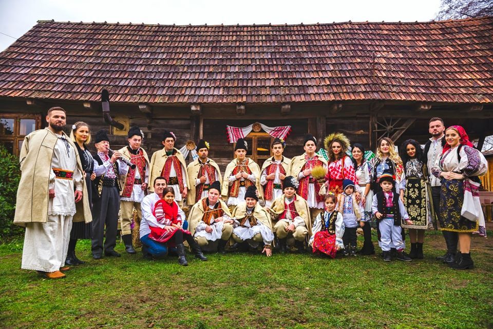 Arad: AUDIO VIDEO Campania "Nuntă de Basm", prin care oamenii sunt invitați să se căsătorească în stil rustic autentic, prezentată la primul târg de nunți