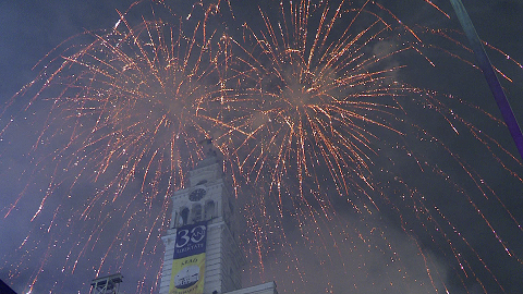 Arad: FOTO VIDEO Revelion 2020. Mii de oameni, în centrul Aradului. Cum au arătat focurile de artificii și ce doresc autoritățile pentru 2020