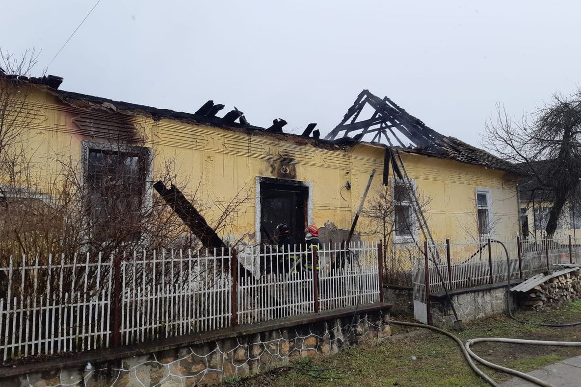 Arad: AUDIO Ce au făcut pompierii-salvatori din Arad în weekend