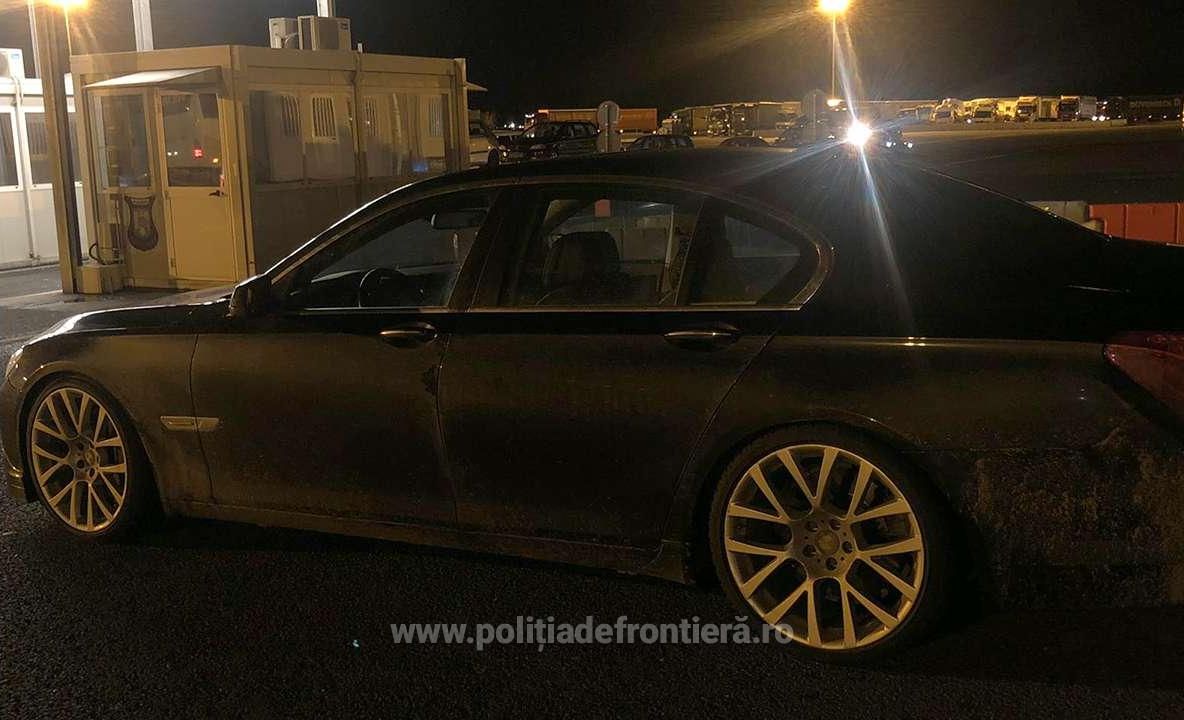 Arad: Mașină în valoare de cca 12.000 de euro, căutată de către Germania, descoperită la frontiera de pe autostrada Nădlac-Arad. Ce a spus șoferul